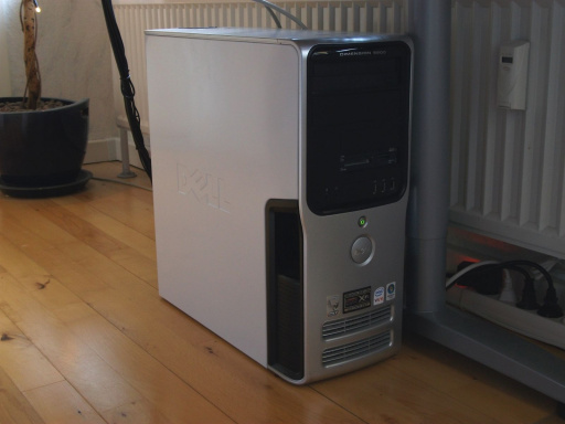 Photo of Dell Dimension 9200